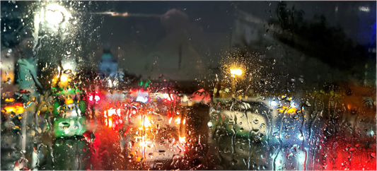 Coming onto Eden Quay, upstairs front seat of the bus
